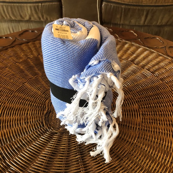 Fringe Blanket - Picture 3 of 5